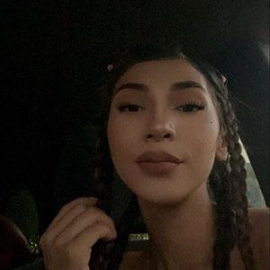 Meet your Posher, Nessa